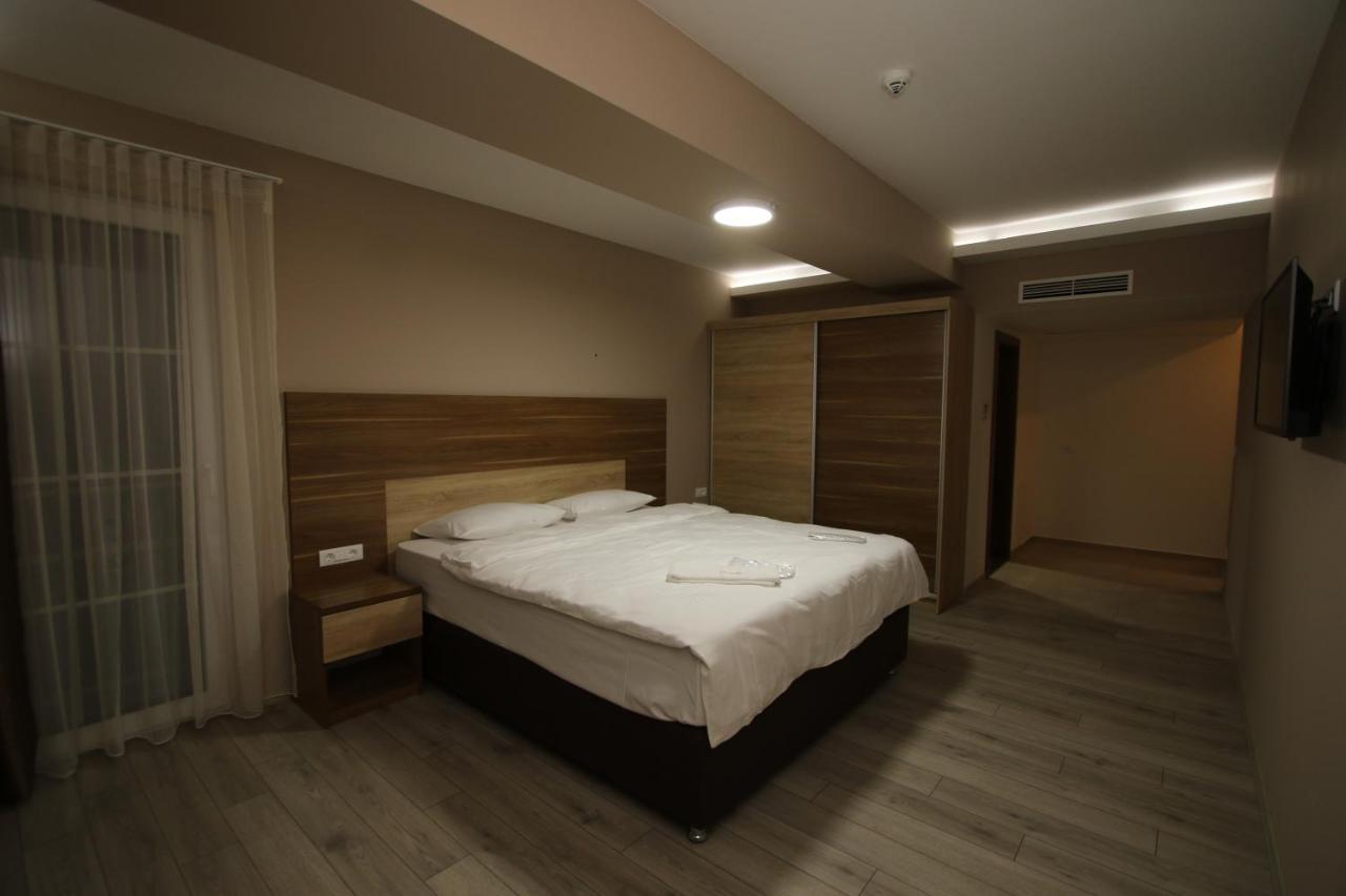 Hotel Imperial ストルガ エクステリア 写真