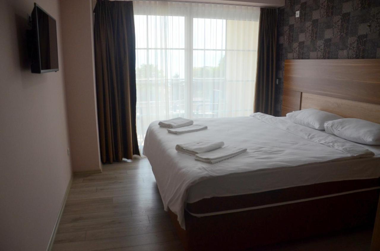 Hotel Imperial ストルガ エクステリア 写真