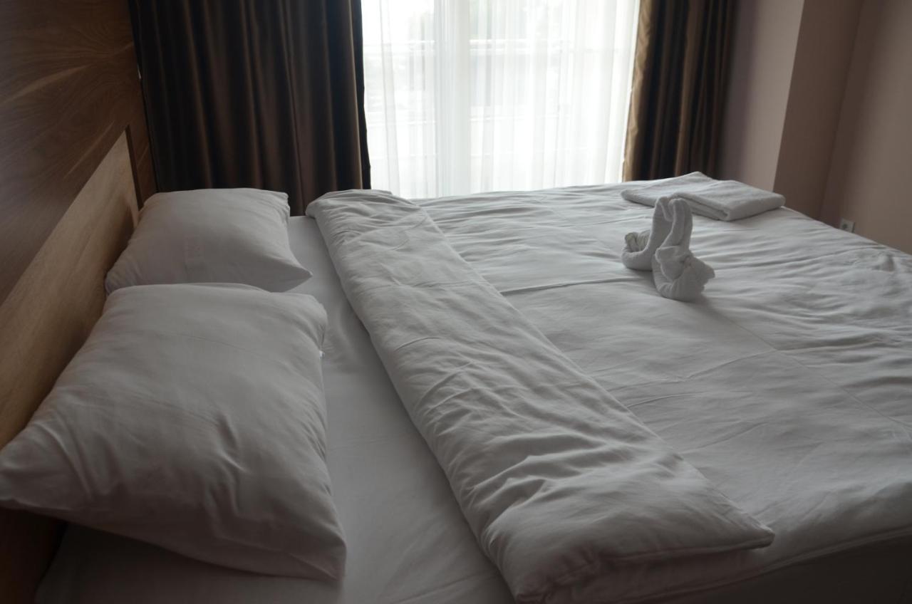 Hotel Imperial ストルガ エクステリア 写真